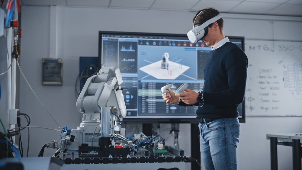 osoba koristi VR u laboratoriju