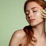 Crvenilo lica: Što ga uzrokuje i kako ga smiriti kod kuće?